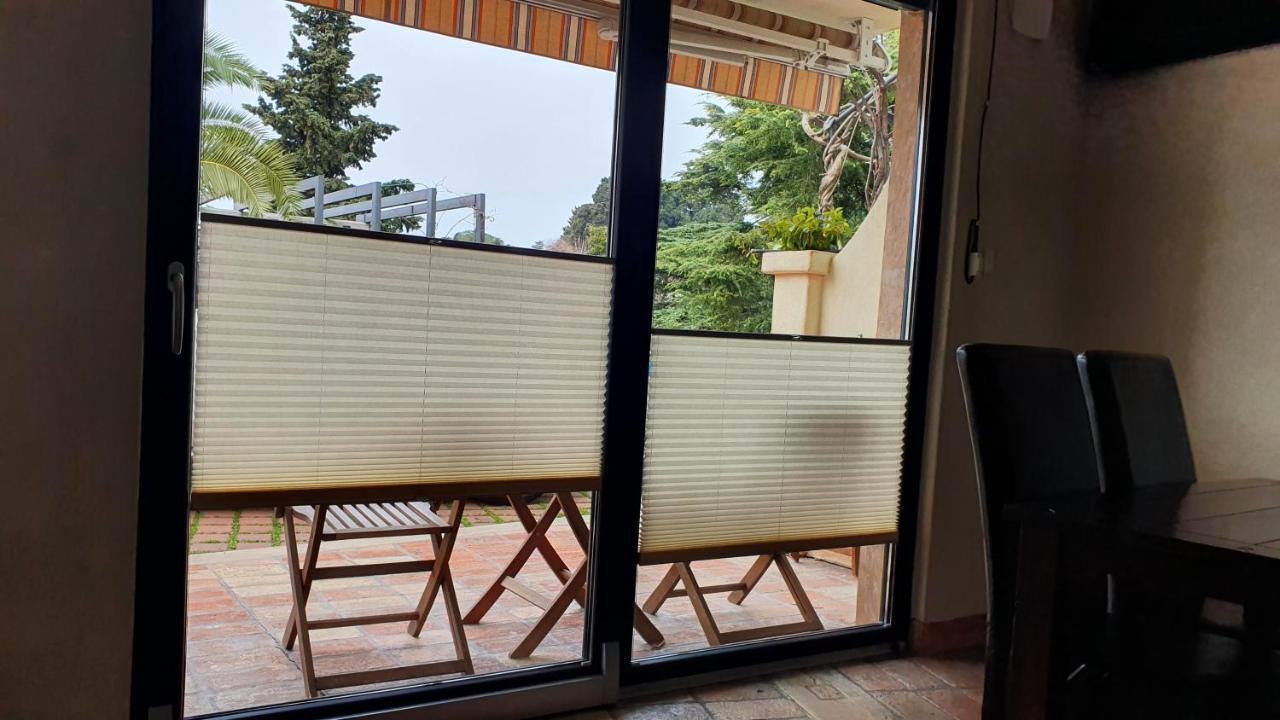 Studio-Apartments Monfort 波尔托罗 外观 照片